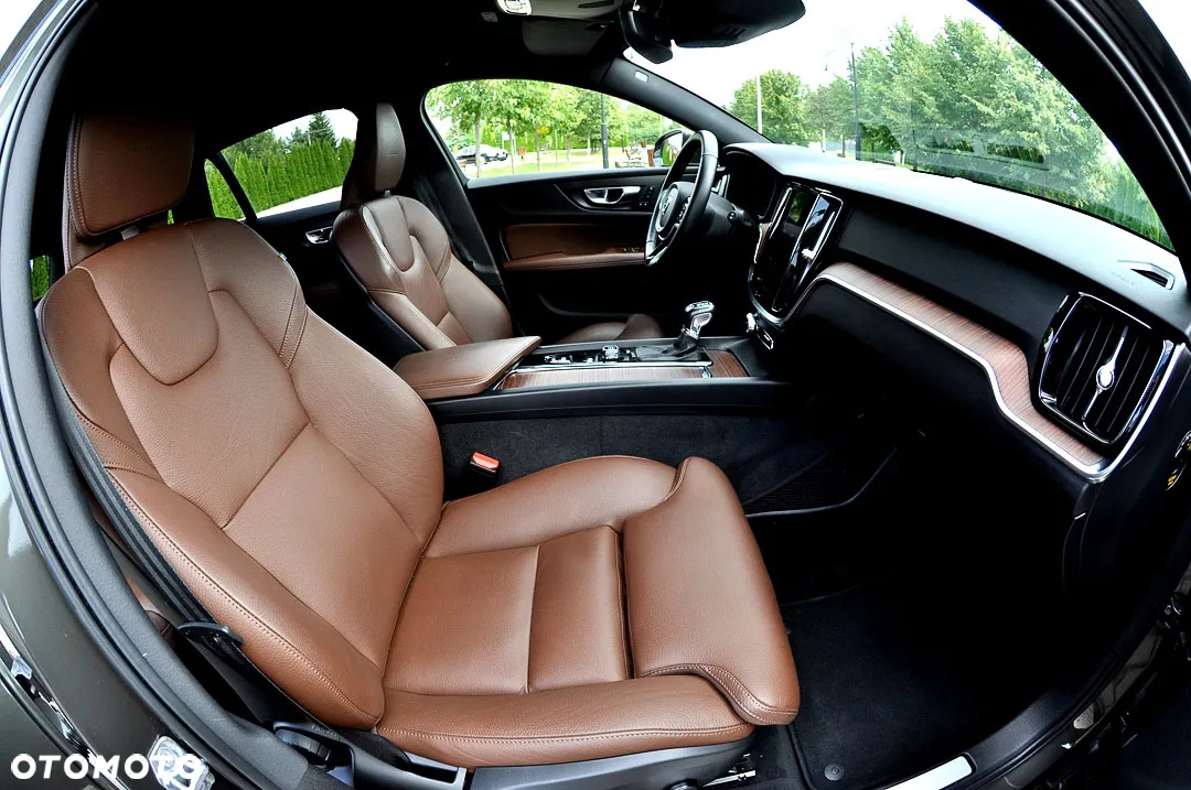 Volvo V60 D4 Geartronic Inscription - 25