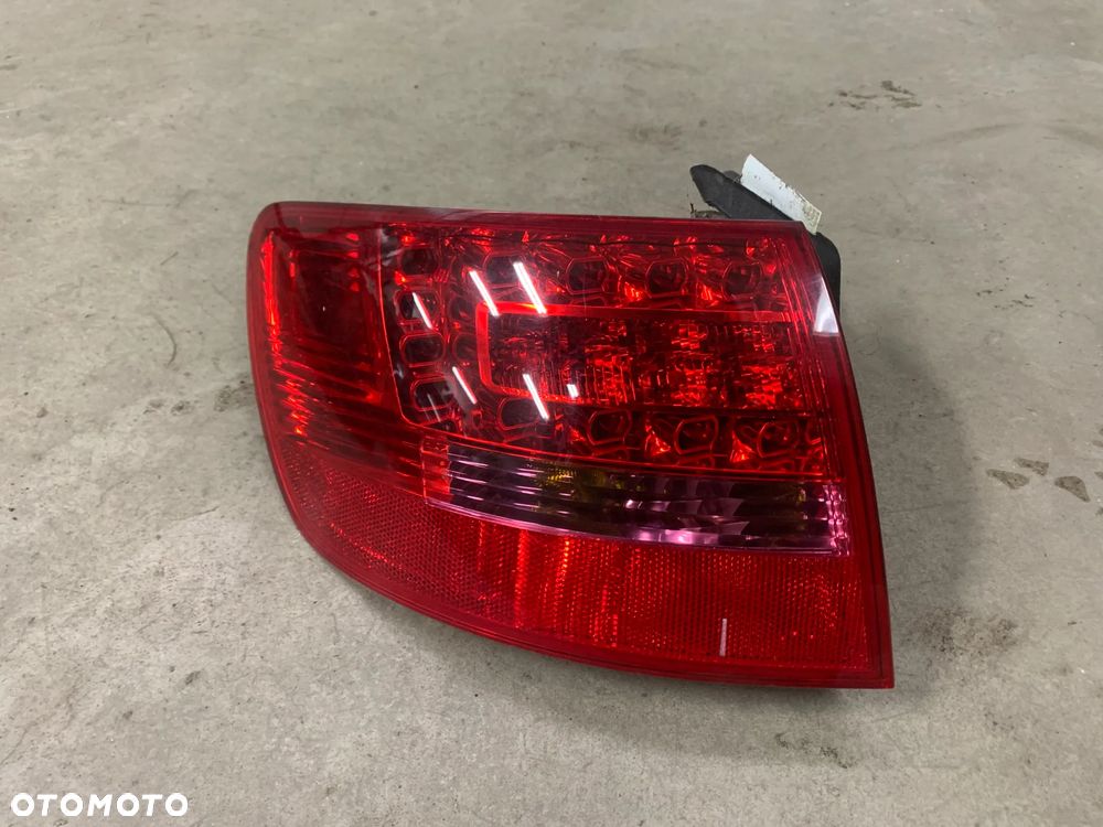 lampa tył tylna lewa w błotnik LED 4F9945095H A6 C6 kombi - 1