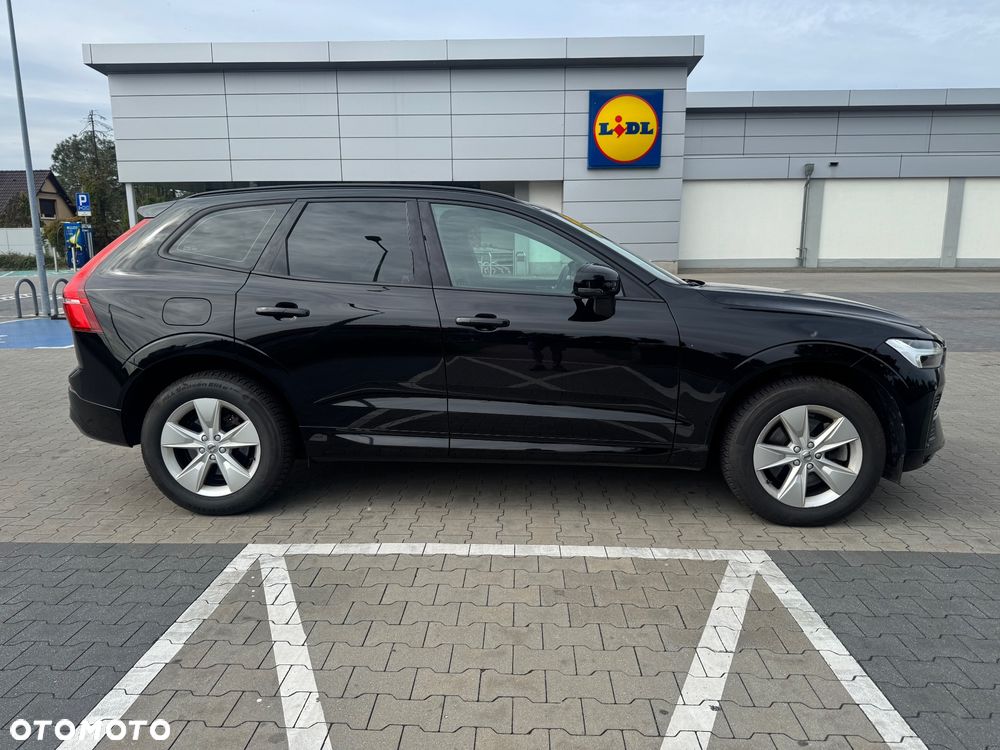 Volvo XC 60 B4 B Essential - 11