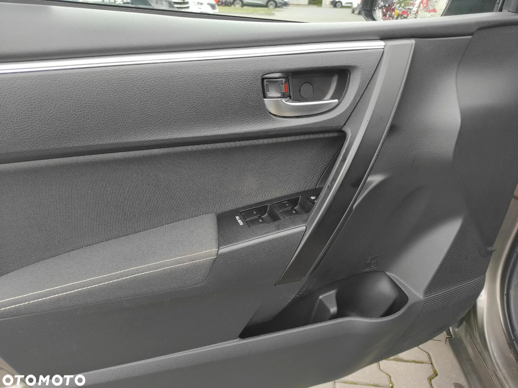 Toyota Corolla 1.6 Comfort - 10