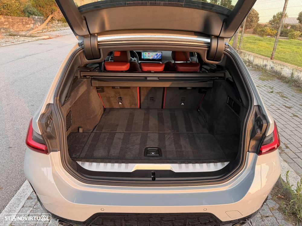 BMW 330 e Pack Desportivo M Auto - 8