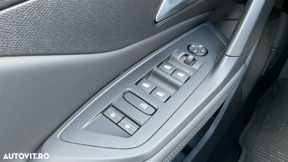 Peugeot 308 - 30