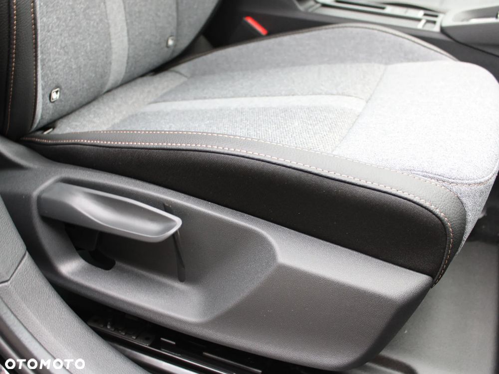 Skoda Octavia 2.0 TDI Edition 130 Selection DSG - 23