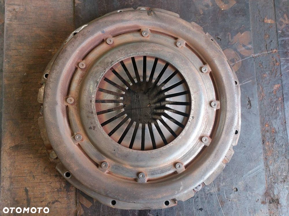 SPRZĘGŁO TARCZA + DOCISK MAN L2000 6.9 D0836 - 5