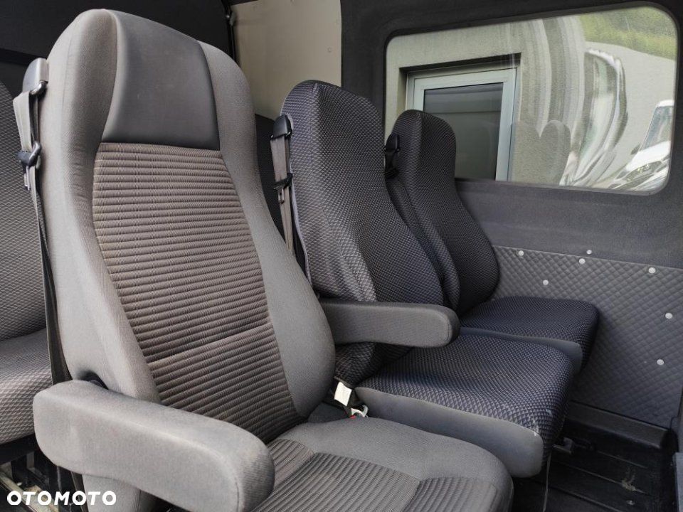 Ford Transit - 11
