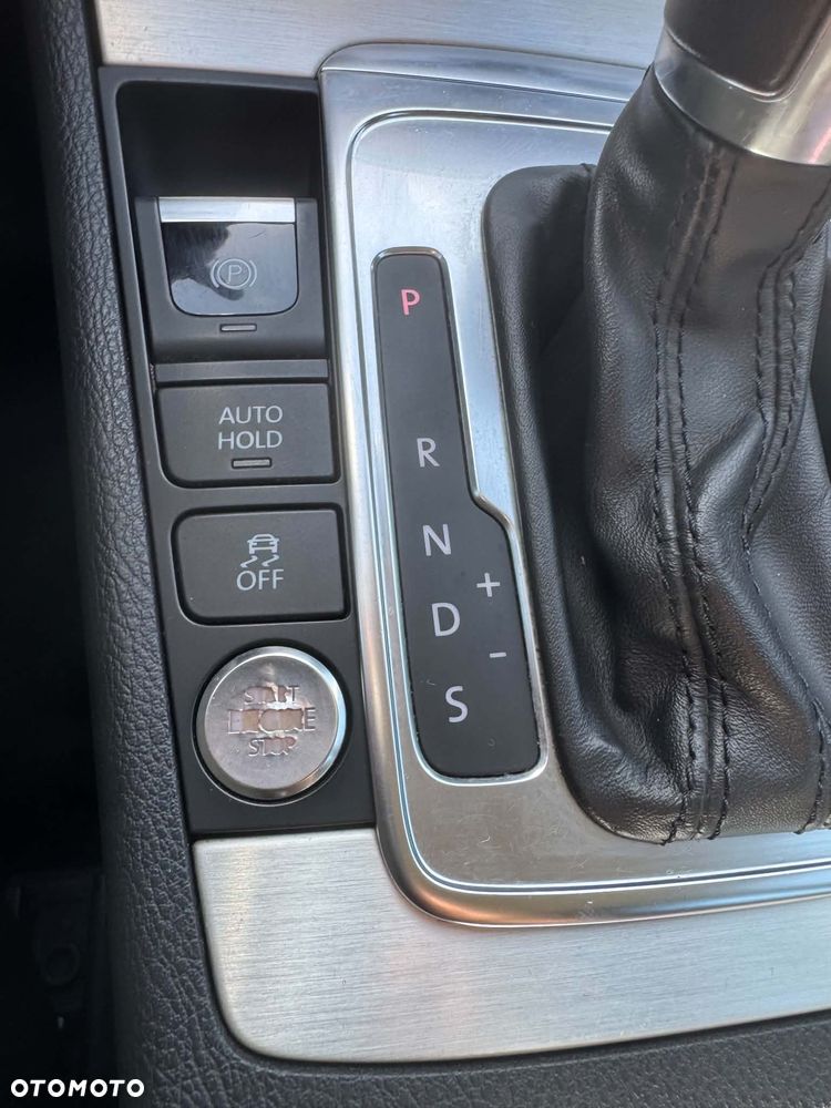 Volkswagen Passat 2.0 TDI Highline DSG - 4
