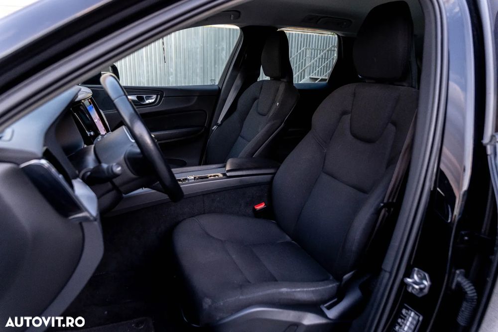Volvo XC 60 B4 D AWD Ultimate Dark - 6