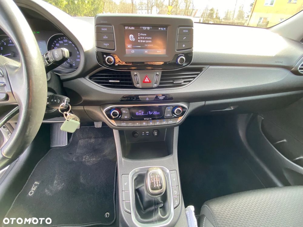 Hyundai i30 1.4 T-GDI YES!+ - 8