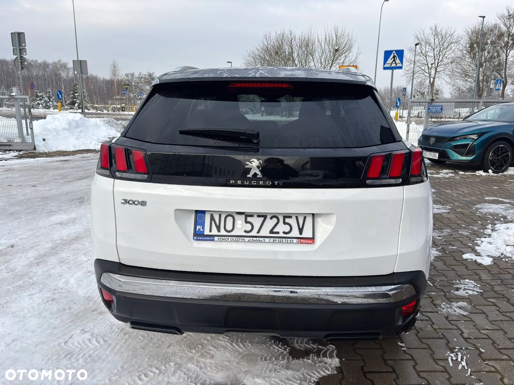 Peugeot 3008 1.2 PureTech GPF Active S&S EAT8 - 7
