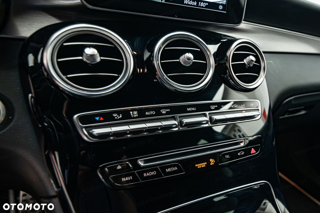Mercedes-Benz GLC 250 4-Matic - 22
