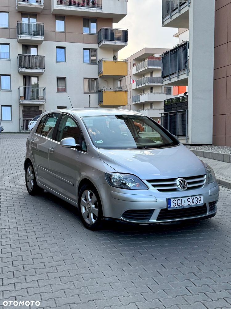 Volkswagen Golf 1.9 TDI DSG Comfortline - 2
