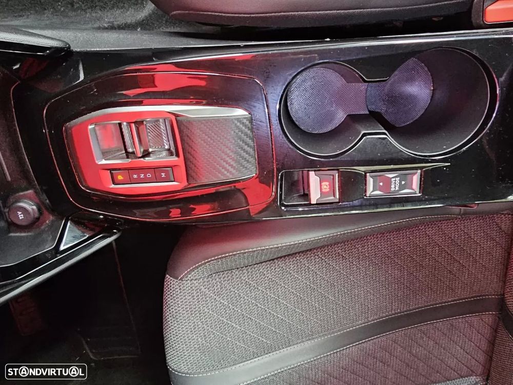 Peugeot 2008 BlueHDi 130 EAT8 Allure Pack - 10