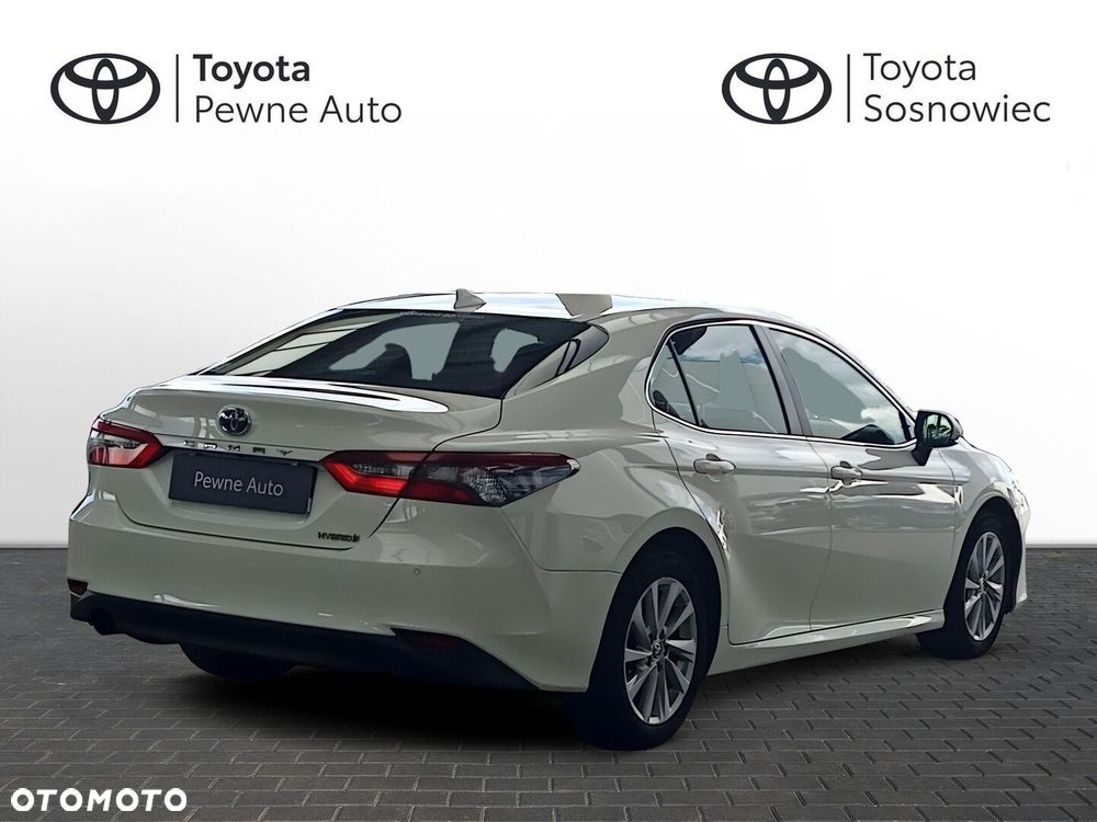 Toyota Camry 2.5 Hybrid Comfort CVT - 6