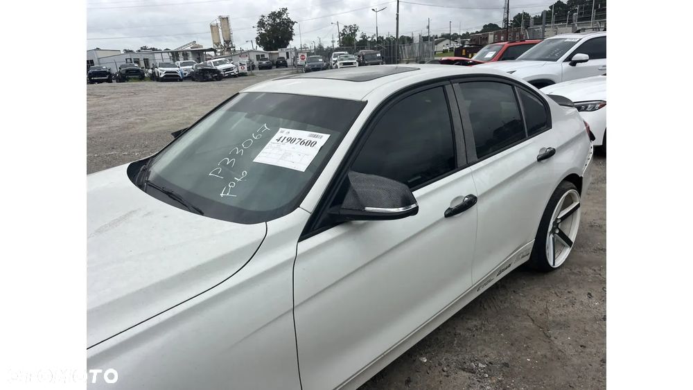 BMW Seria 3 328i - 8