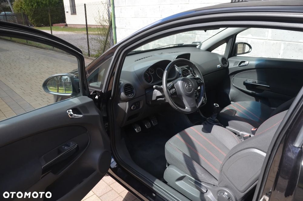 Opel Corsa 1.7 CDTI Cosmo - 11