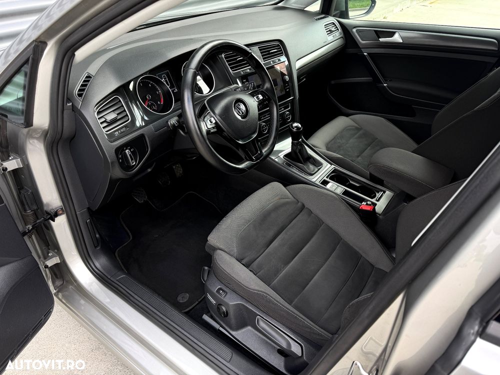 Volkswagen Golf 1.6 TDI Highline - 5