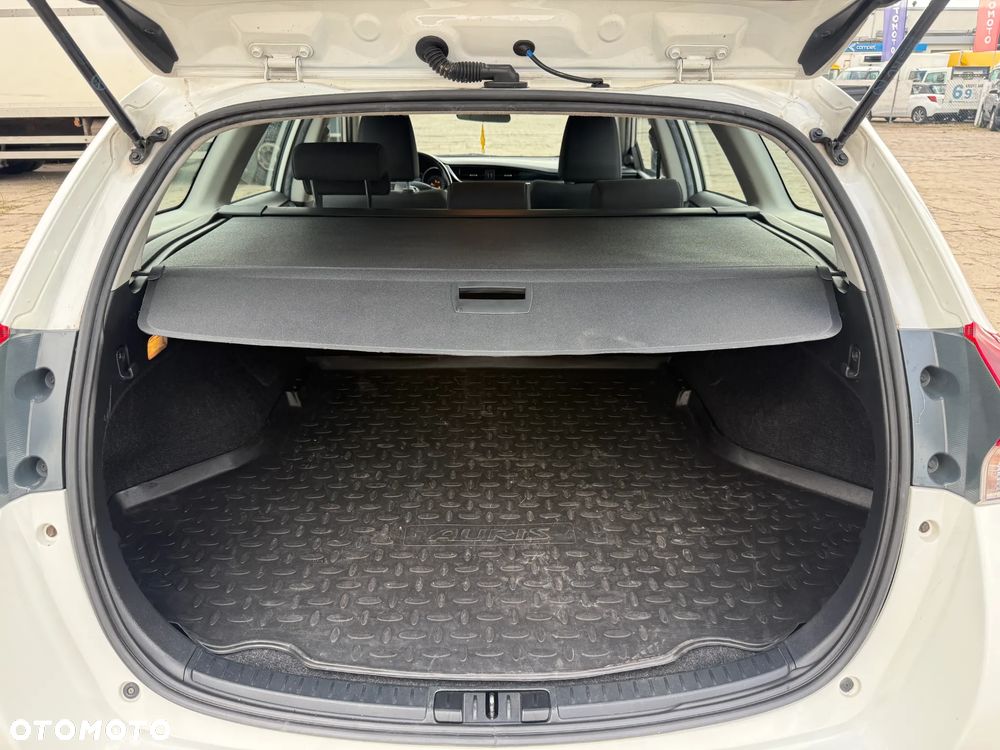 Toyota Auris 1.8 HSD Luna - 9