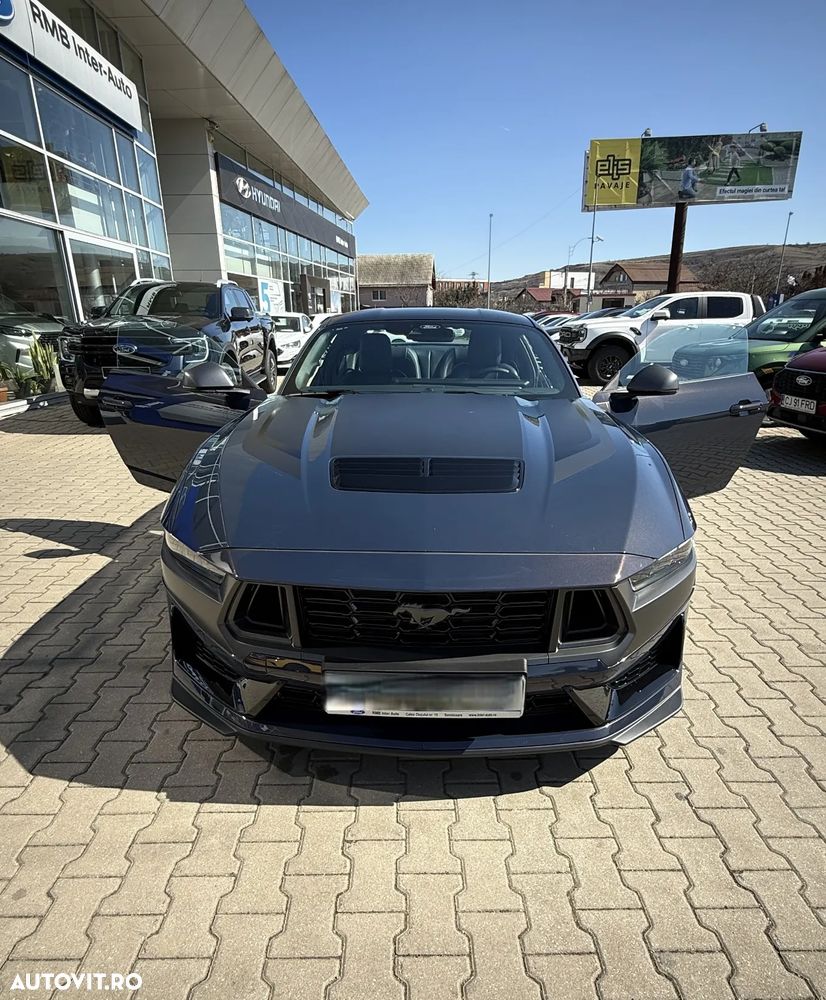 Ford Mustang 5.0 V8 Aut. Dark Horse - 12
