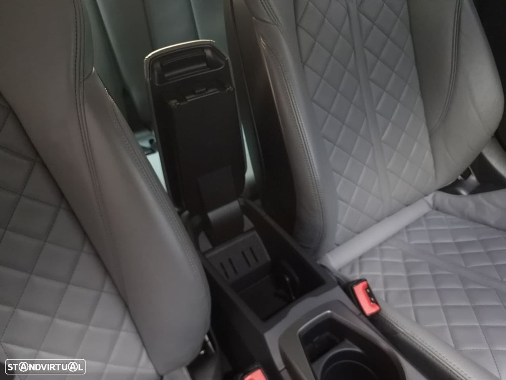 Audi TT Coupé 2.0 TDI quattro S-line S tronic - 25