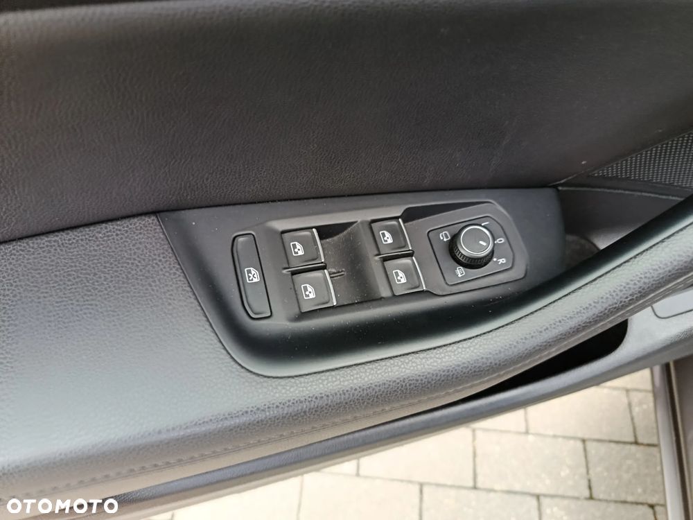 Volkswagen Passat 1.8 TSI BMT Highline DSG - 22