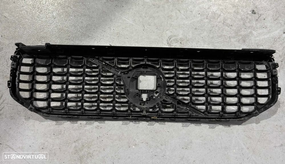Grelha frontal volvo xc40 - 4