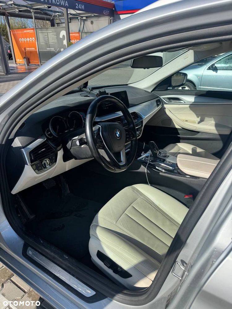 BMW Seria 5 520d - 9