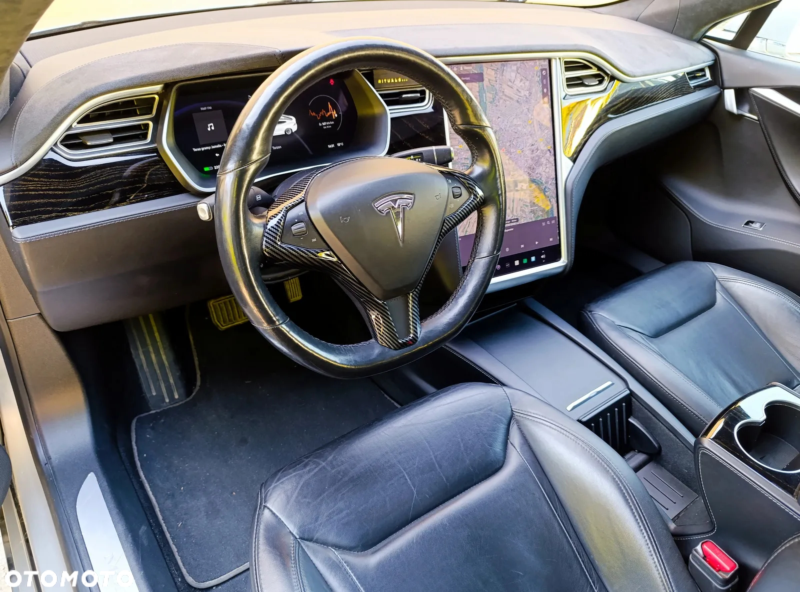 Tesla Model S Long Range Plus - 16