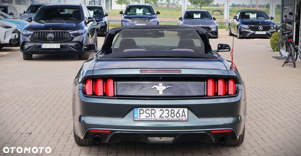 Ford Mustang - 17