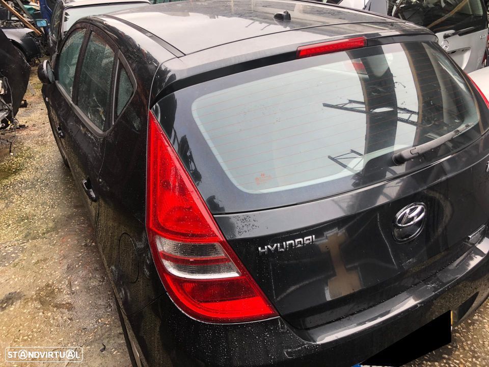 Hyundai i30 1.6 CRDI de 2008 para peças - 1