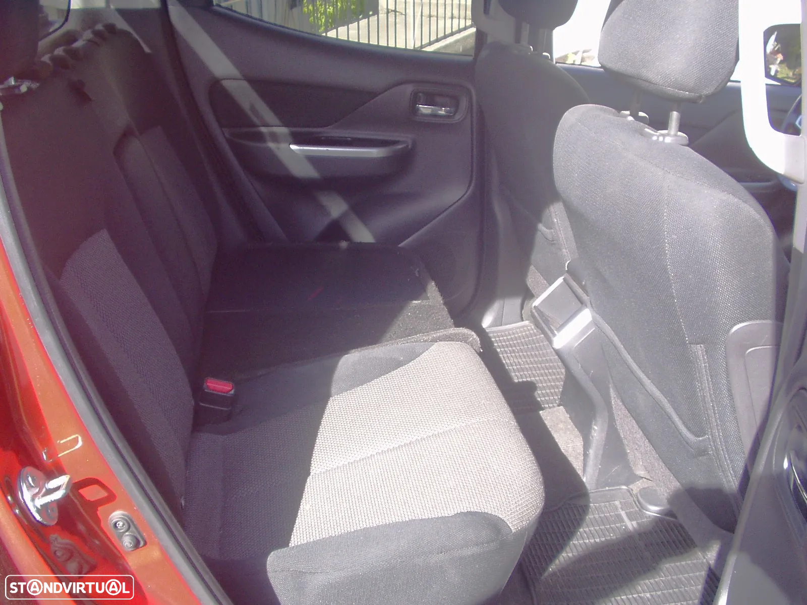 Mitsubishi L200 2.3 DI-D CD Invite Strakar Look 4WD - 7
