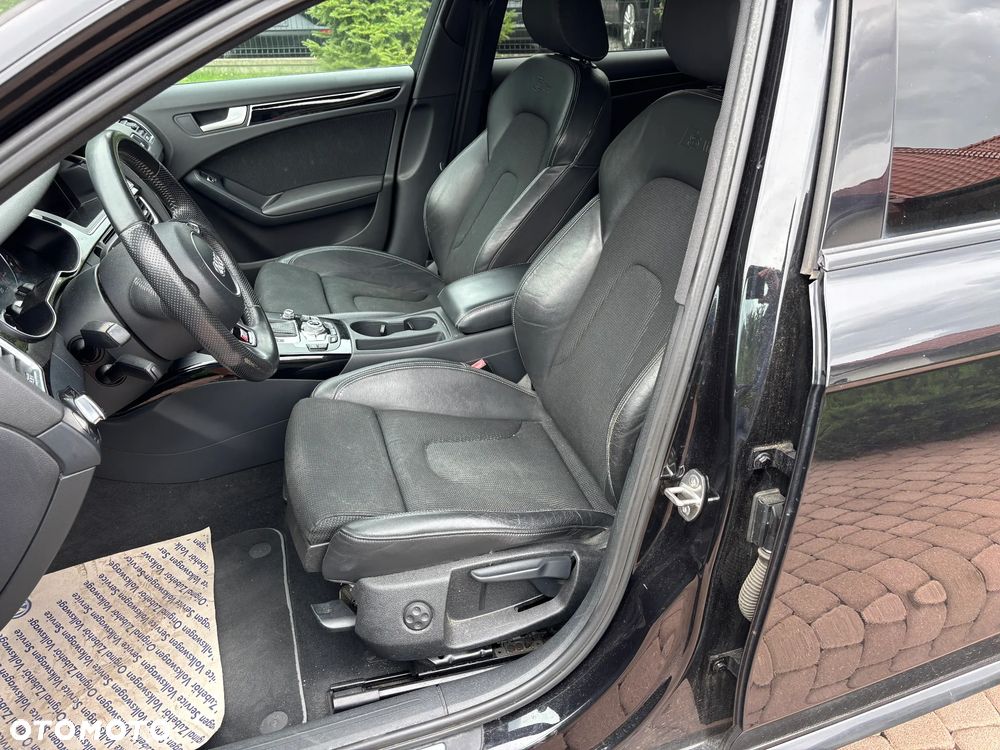 Audi A4 Avant 2.0 TDI DPF clean diesel quattro S tronic S line Sportpaket - 13
