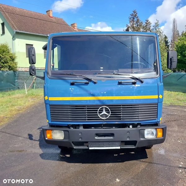 Mercedes-Benz 814