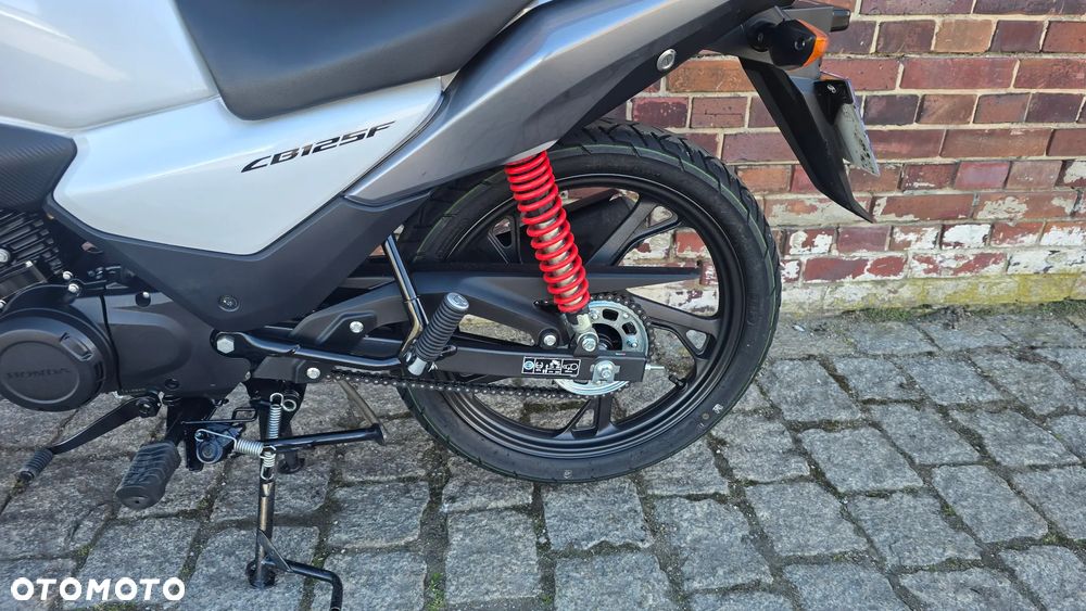 Honda CBF - 11
