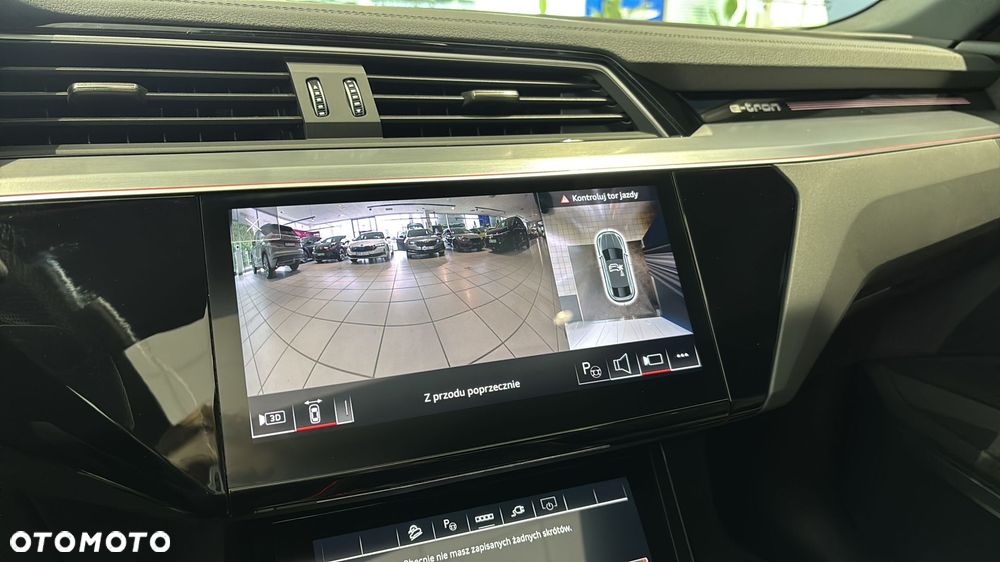 Audi Q8 e-tron - 22