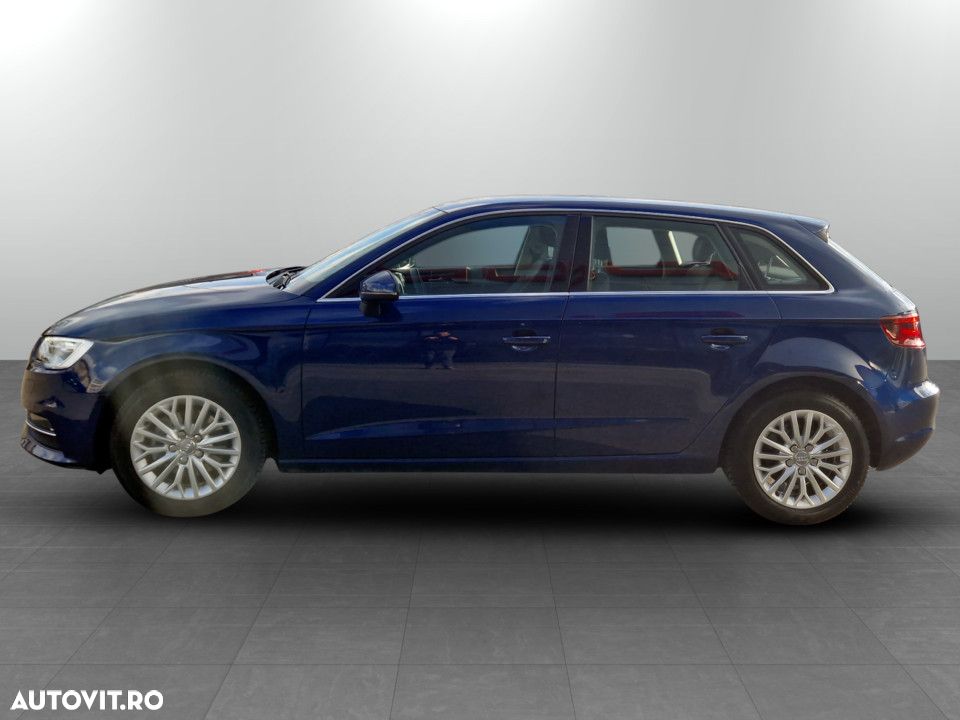Audi A3 Sportback 1.2 TFSI Stronic Ambiente - 2