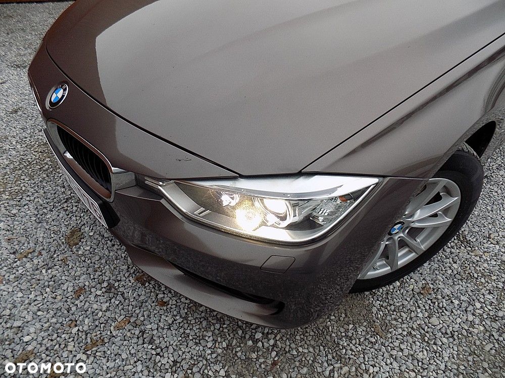 BMW Seria 3 316d Sport Line - 22