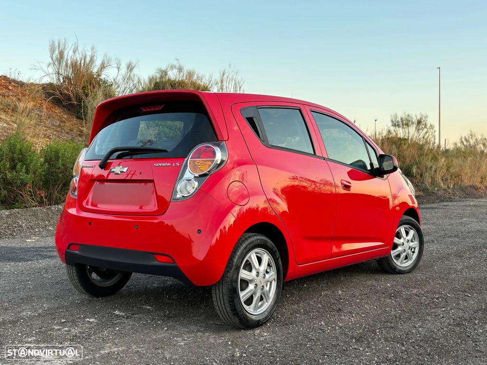 Chevrolet Spark 1.0 LT - 32