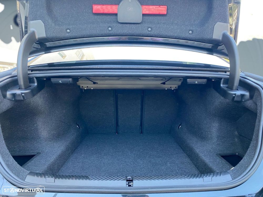 BMW 530 e Pack Desportivo M - 24