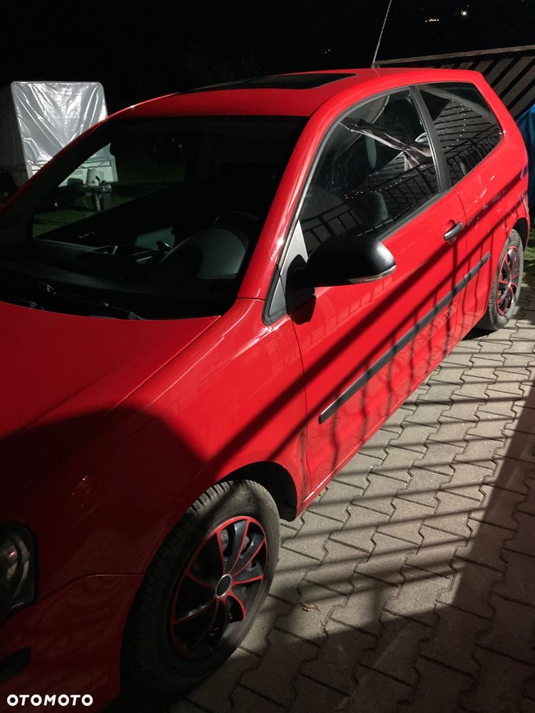 Volkswagen Polo - 2