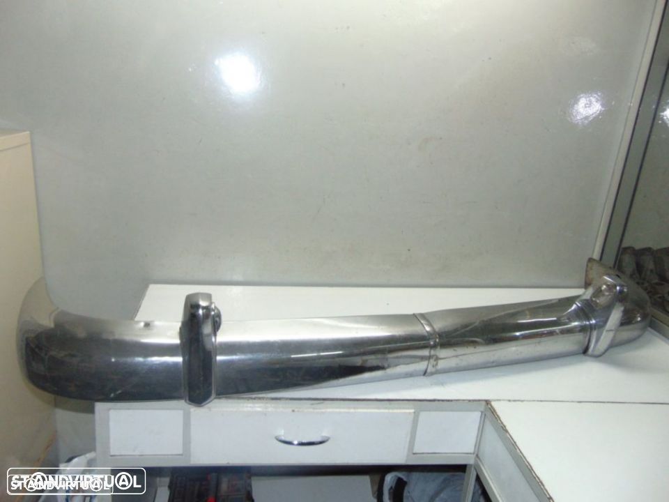 Mercedes W 111 pára-choques de trás - 1
