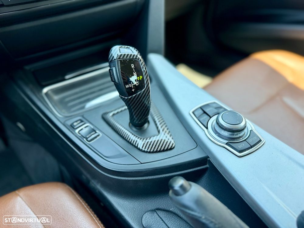 BMW 320 d Aut. Efficient Dynamics Edition - 17