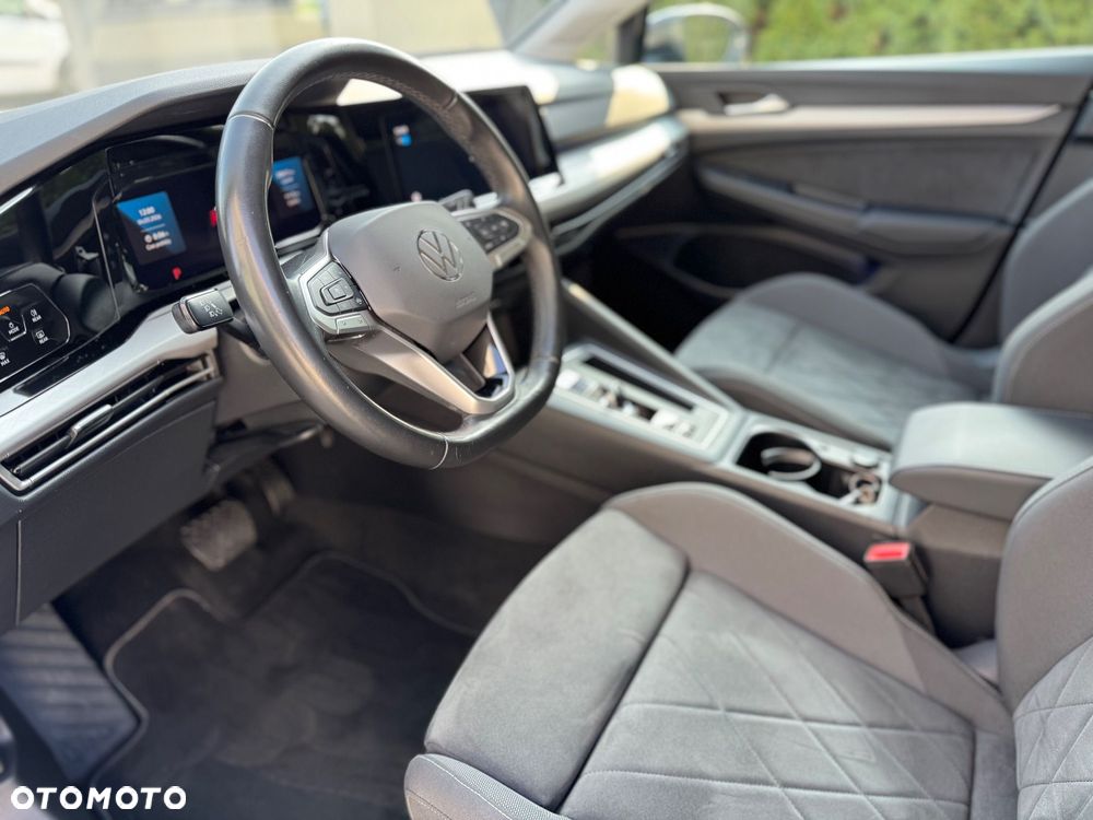 Volkswagen Golf - 14