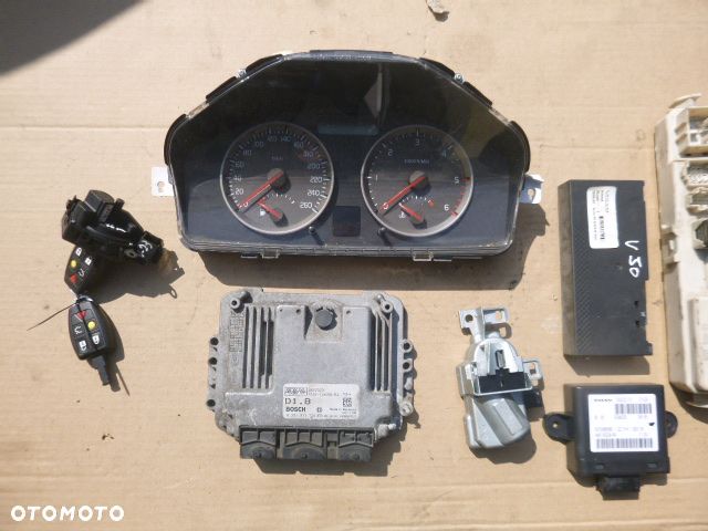 ZESTAW STARTOWY KOMPUTER STACYJKA IMMOBILIZER BOSCH 0281011775 VOLVO V50 1.6 D - 17