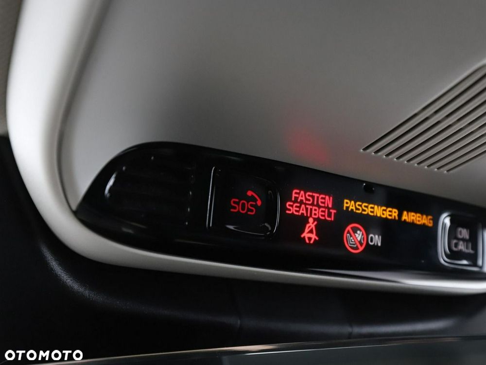Volvo V90 T8 AWD Plug-In Hybrid Inscription - 39