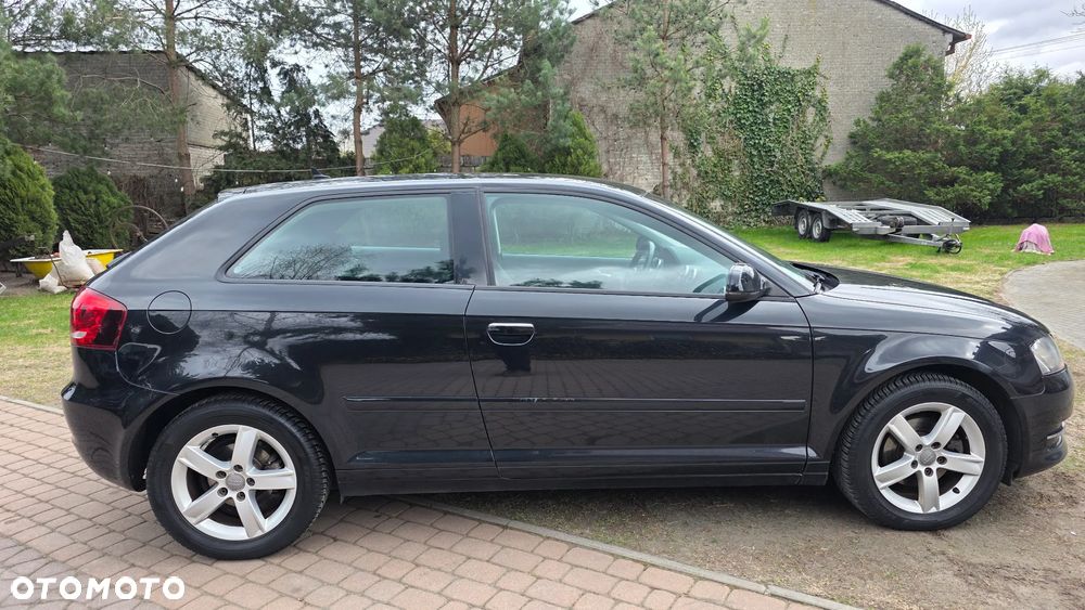 Audi A3 3-drzwiowe 1.6 TDI DPF Attraction - 17