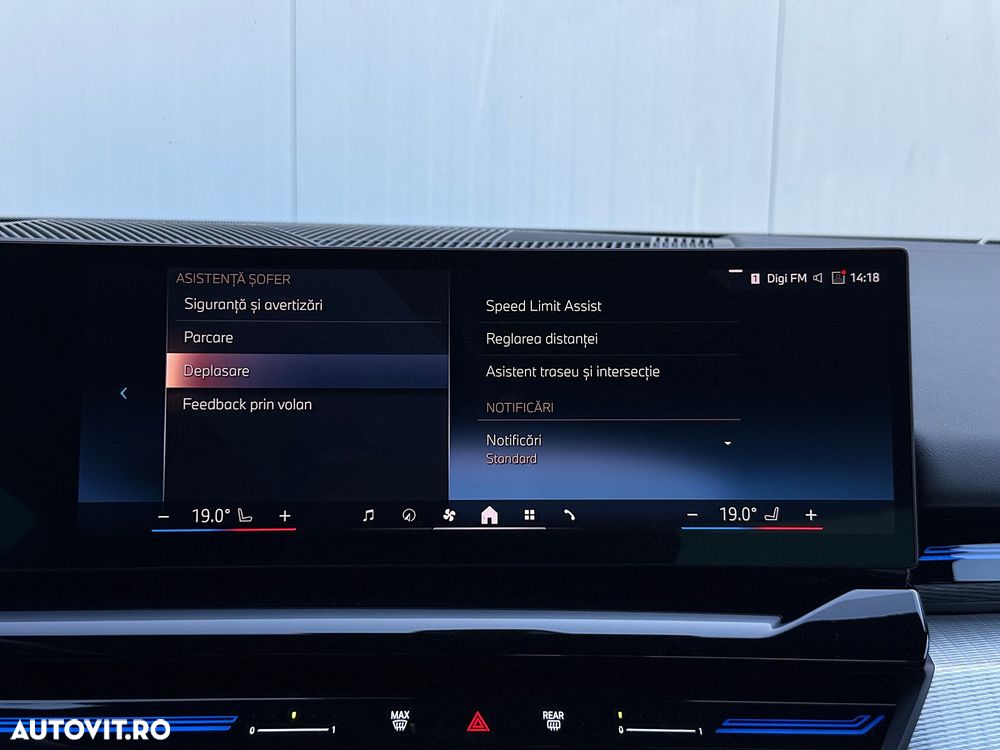 BMW Seria 5 520i AT MHEV - 39