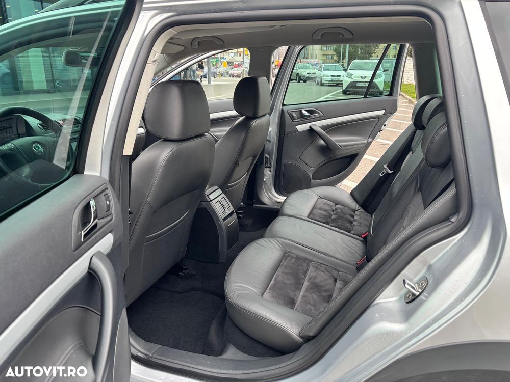 Skoda Octavia Combi 2.0 TDI DPF Scout 4x4 - 21