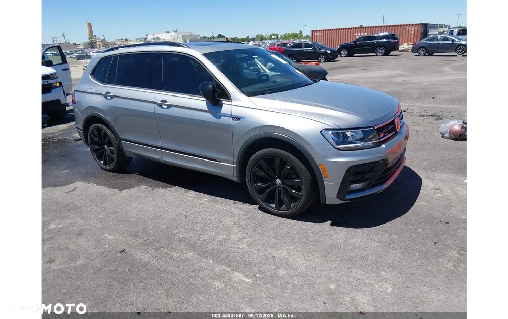 Volkswagen Tiguan - 2