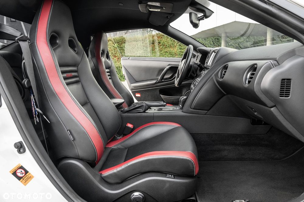 Nissan GT-R Black Edition - 30