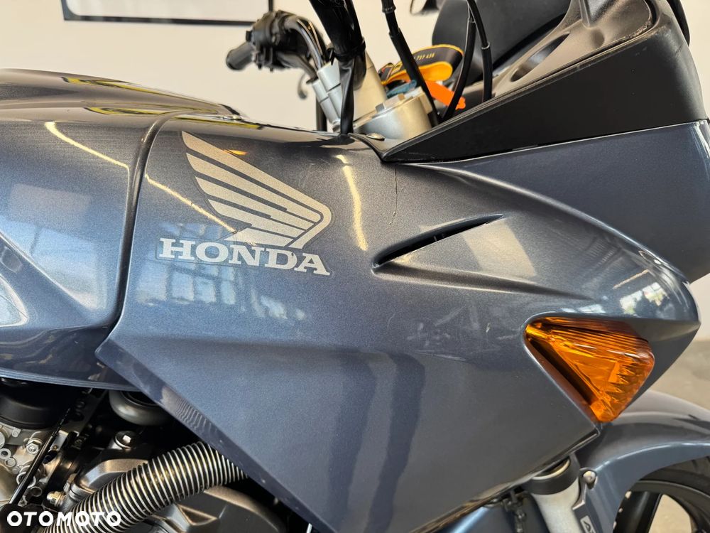 Honda CBF - 11